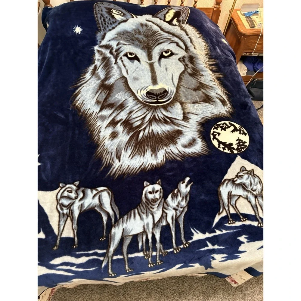Korean Wolf Plush Blanket HEAVYWEIGHT Fleece Lodge Cabin Decor 91